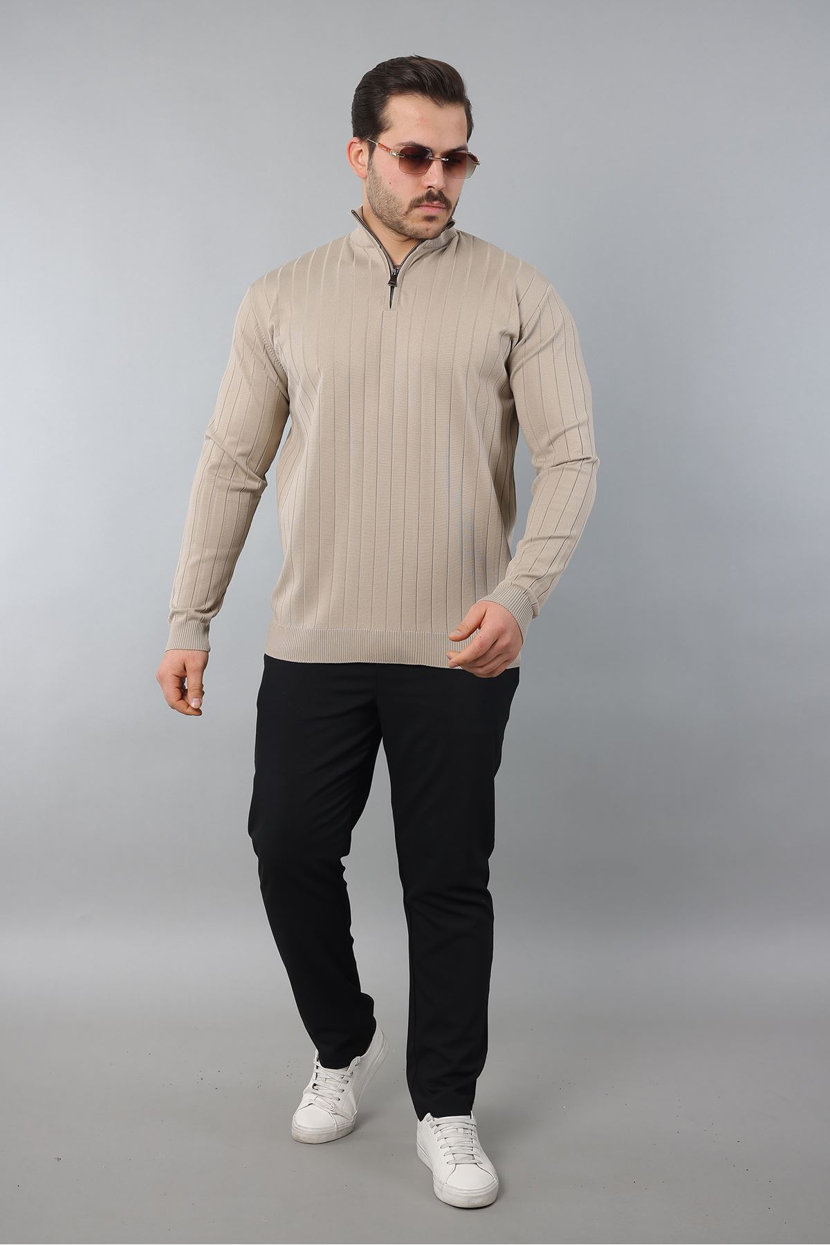 Erkek Dik Yaka Uzun Kol Yarım Fermuar Kendinden Desenli Triko