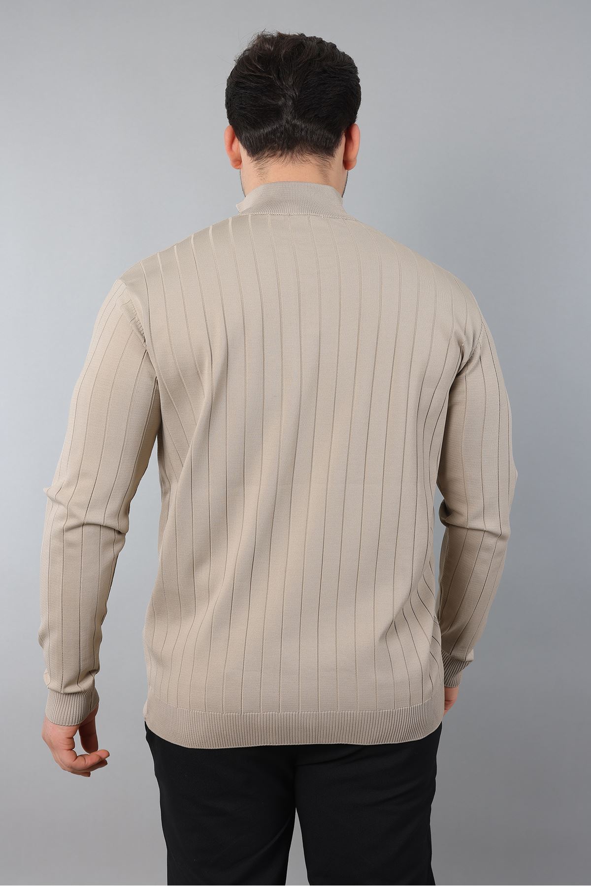 Erkek Dik Yaka Uzun Kol Yarım Fermuar Kendinden Desenli Triko