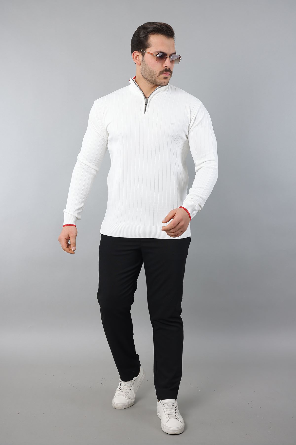 Erkek Uzun Kol Dik Yaka Biyeli Yarım Fermuar Kendinden Desenli Triko