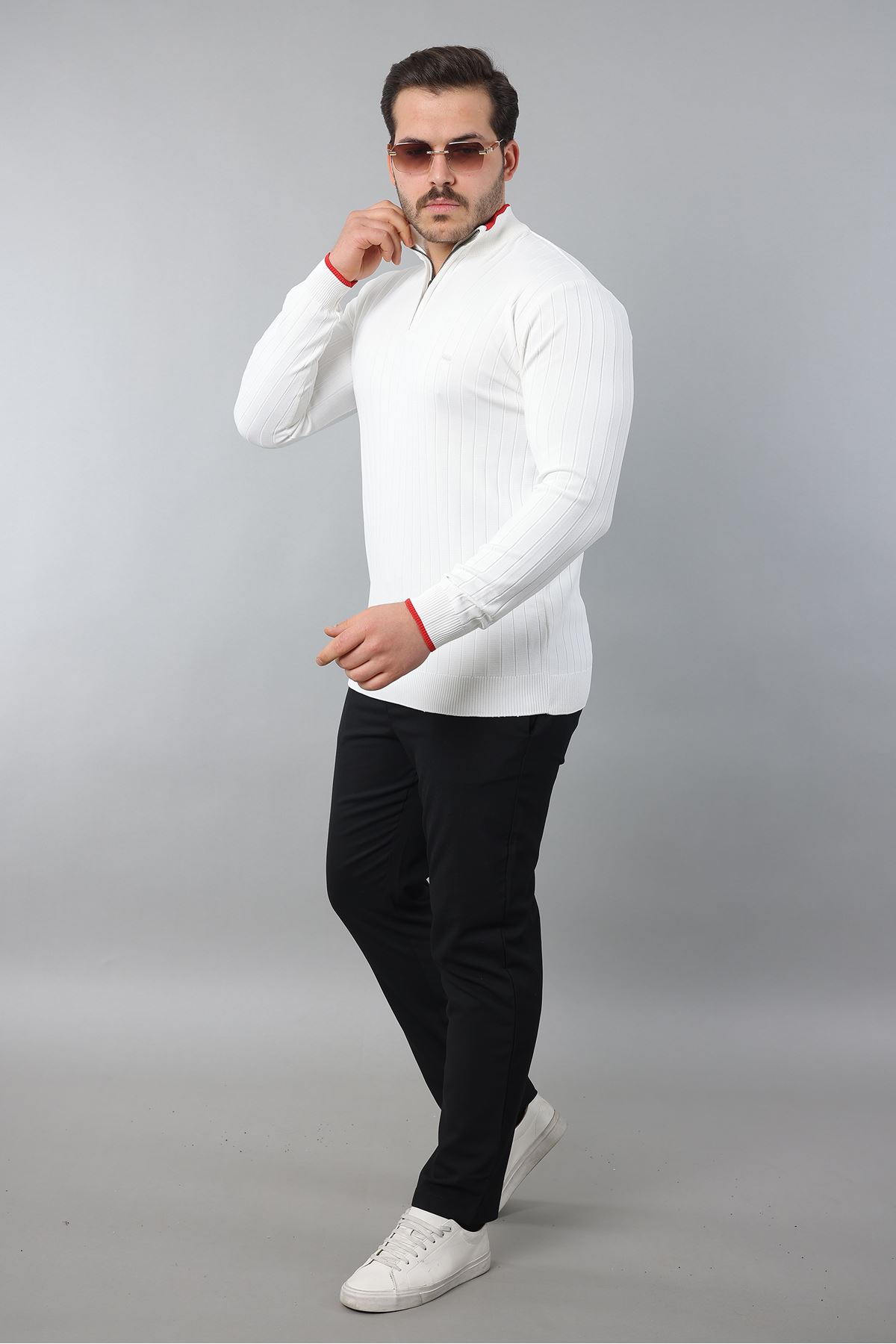 Erkek Uzun Kol Dik Yaka Biyeli Yarım Fermuar Kendinden Desenli Triko