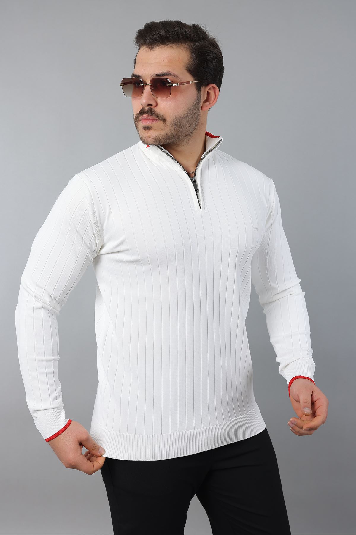 Erkek Uzun Kol Dik Yaka Biyeli Yarım Fermuar Kendinden Desenli Triko