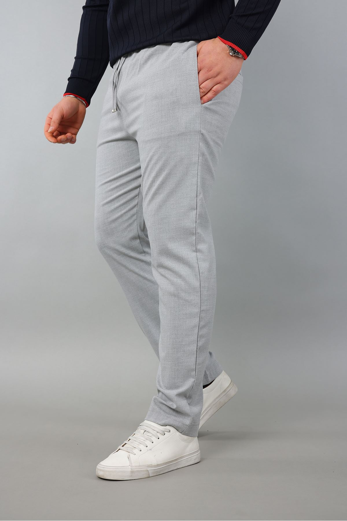 Erkek Uzun Kol Dik Yaka Biyeli Yarım Fermuar Kendinden Desenli Triko