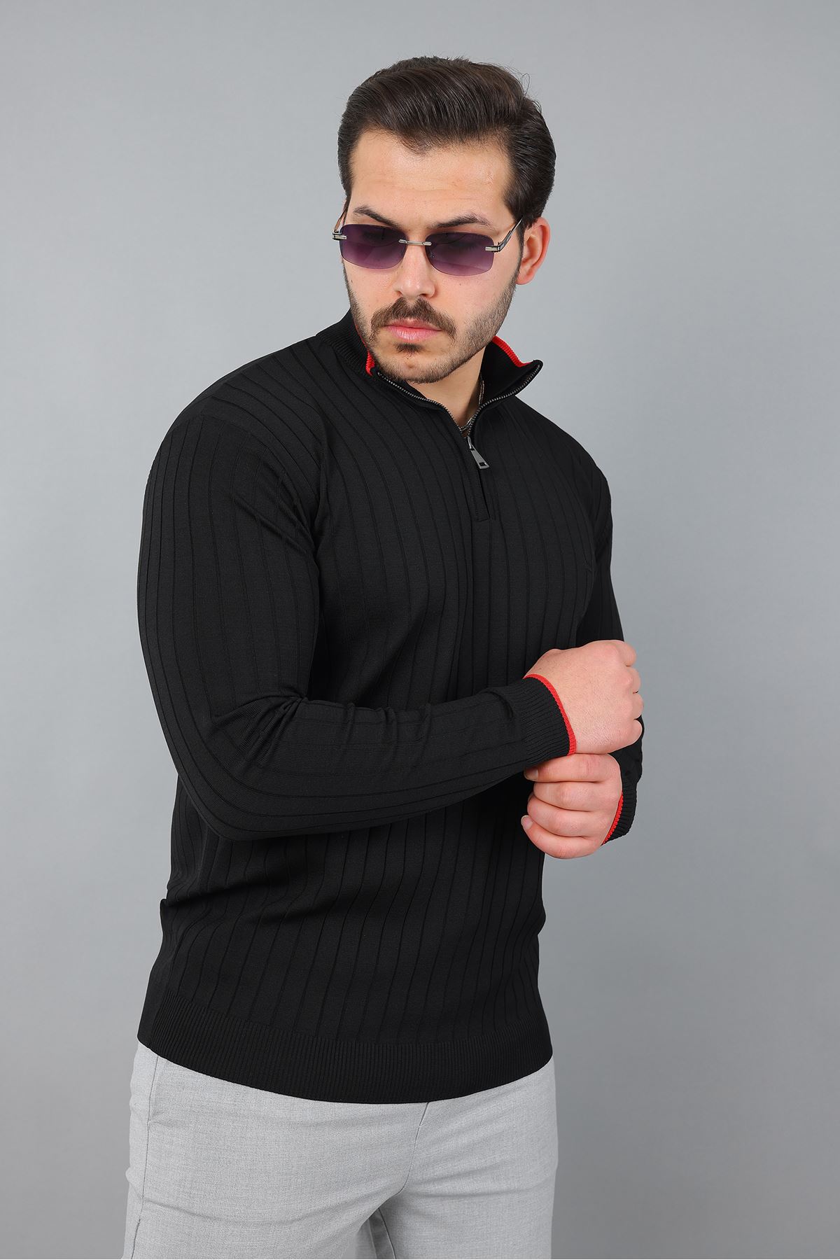 Erkek Uzun Kol Dik Yaka Biyeli Yarım Fermuar Kendinden Desenli Triko