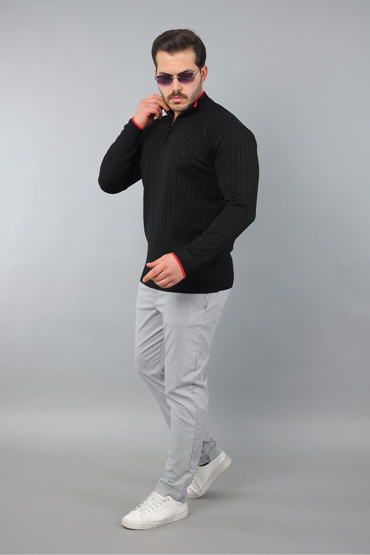 Erkek Uzun Kol Dik Yaka Biyeli Yarım Fermuar Kendinden Desenli Triko