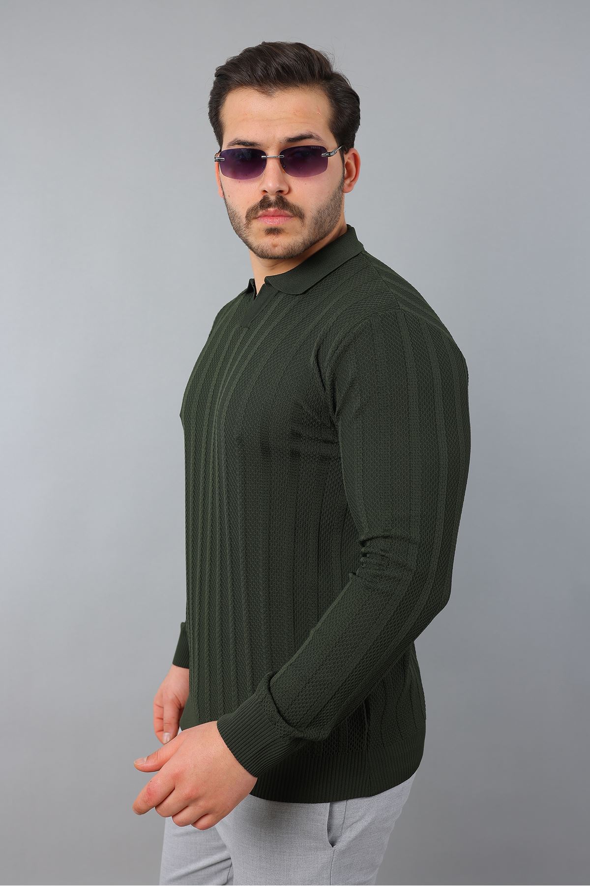 Erkek Apaş Yaka Çizgili Triko