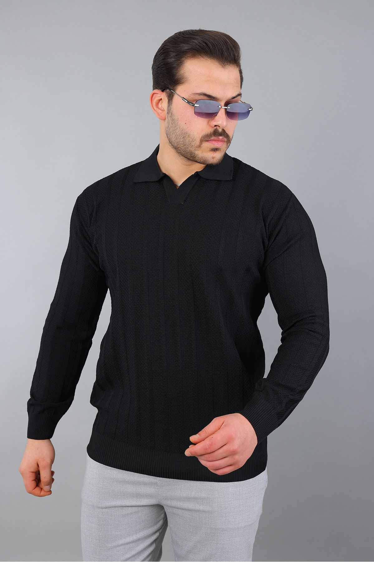 Erkek Apaş Yaka Çizgili Triko