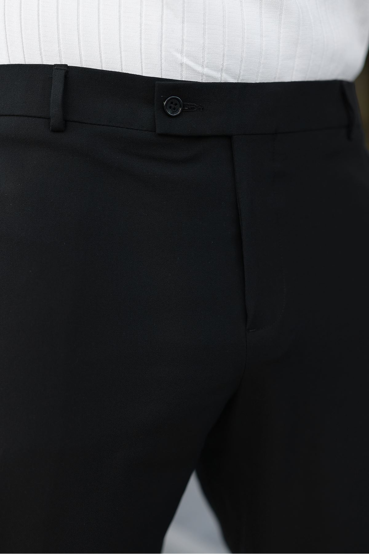 Erkek Slim Fit Likralı Bilek Boy Italyan Kesim Siyah Kumaş Pantolon