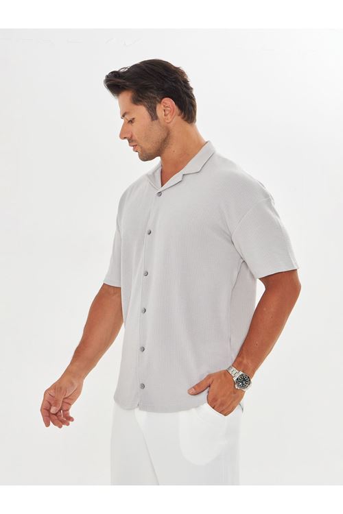 Erkek Kısa Kol Oversize Apaş Yaka Burgu Desen Rahat Gömlek