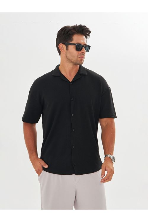 Erkek Kısa Kol Oversize Apaş Yaka Burgu Desen Rahat Gömlek