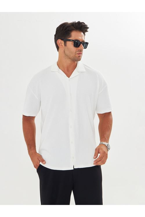 Erkek Kısa Kol Oversize Apaş Yaka Burgu Desen Rahat Gömlek