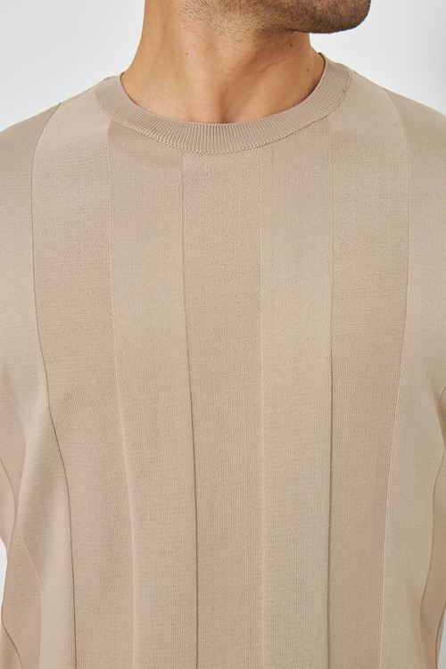 Erkek Kısa Kollu Bisiklet Yaka Düz Kabartma Desen Yaza Uygun Ve Günlük Kullanıma Şık Rahat Triko