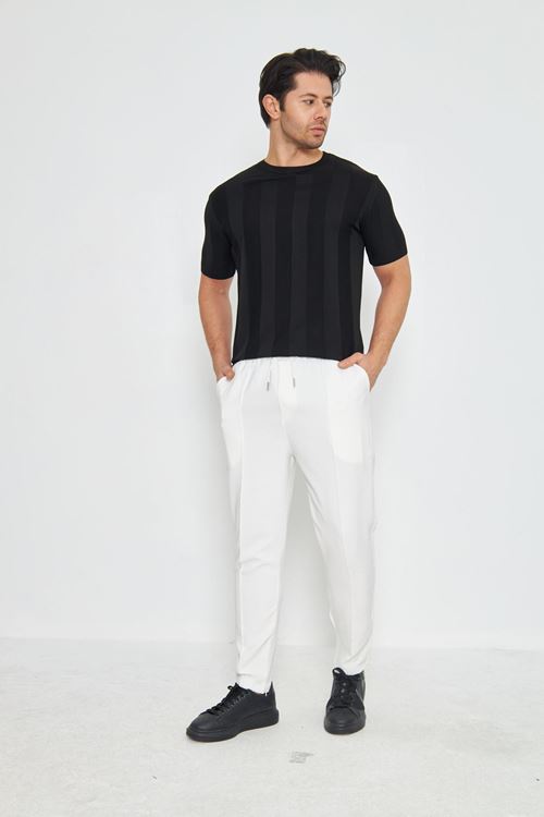 Erkek Kısa Kollu Bisiklet Yaka Düz Kabartma Desen Yaza Uygun Ve Günlük Kullanıma Şık Rahat Triko