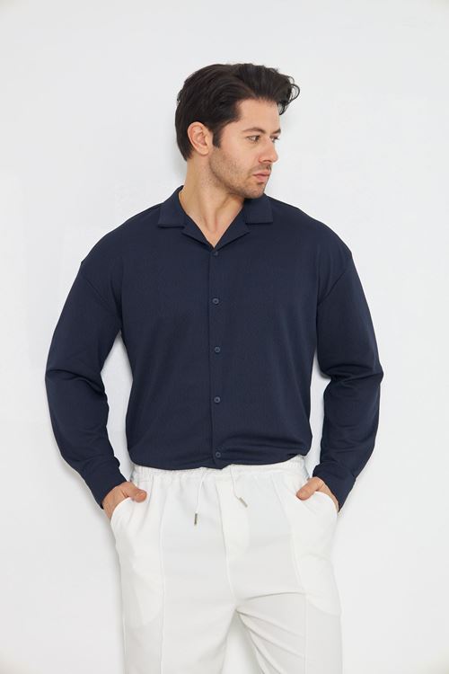 Erkek Yarım Oversize Uzun Kol Apaçi Yaka Ütü Gerektirmeyen Crep Desen Gömlek